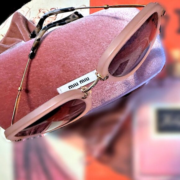 Authentic MIU MIU Occhiali Frames Orchidea Opaque Lenses SUNGLASSES + Bag & Case - Picture 7 of 10